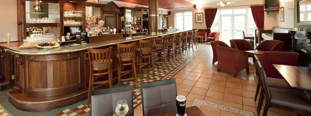 Riverside Park Hotel Макруум Екстериор снимка
