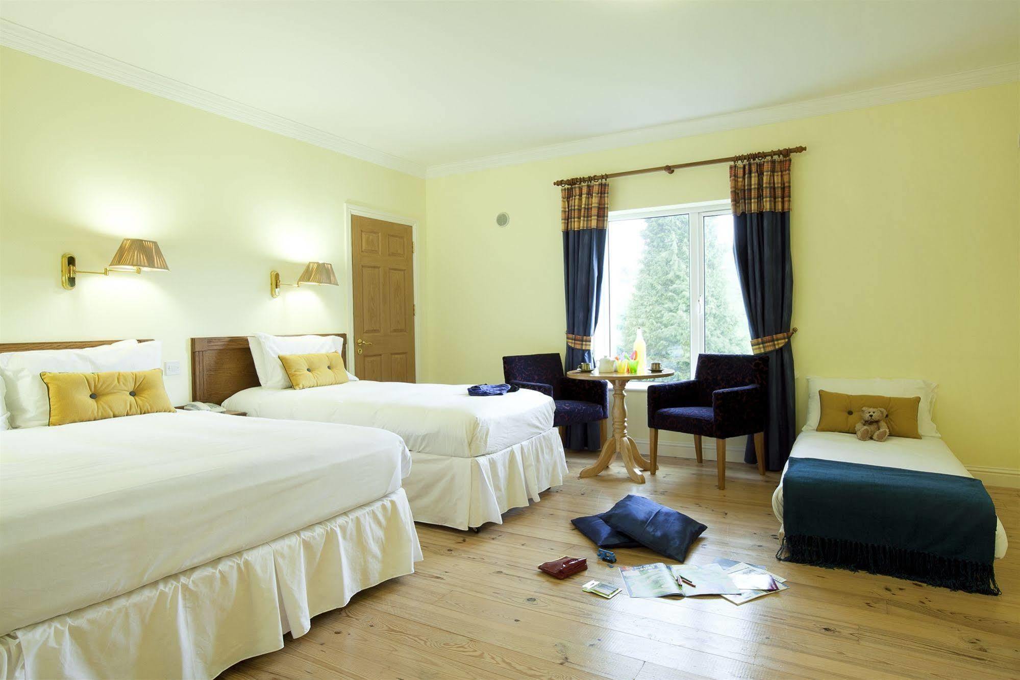 Riverside Park Hotel Макруум Екстериор снимка